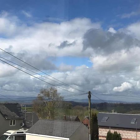 Cheerful Two Bedroom Cottage In The Forest Of Dean Lydbrook Экстерьер фото